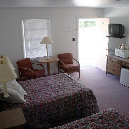 Falcon Motel Buxton Eksteriør bilde